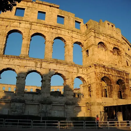 Grgorinic Apartment *